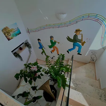 Capri Melody Bed & Breakfast 4*