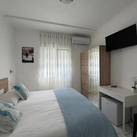 לינה וארוחת בוקר Capri Melody אנה קאפרי