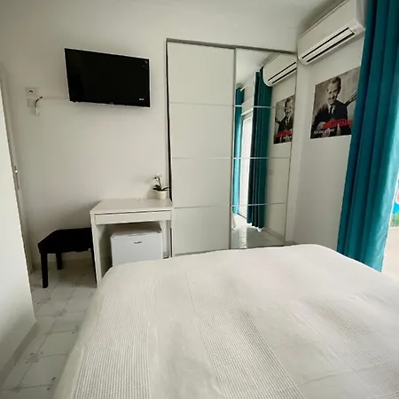 Capri Melody 4* أناكابْري