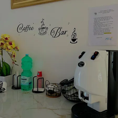 Capri Melody أناكابْري