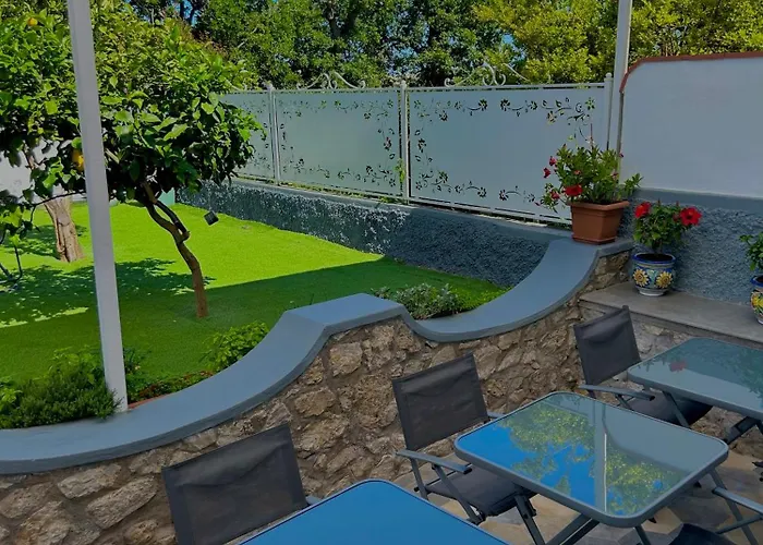 Capri Melody Bed & Breakfast